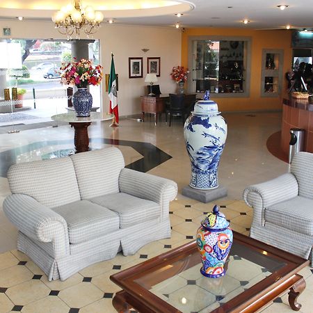 ホテル クリスタル サテライト マリア バルバラ Tlalnepantla  エクステリア 写真 Lobby